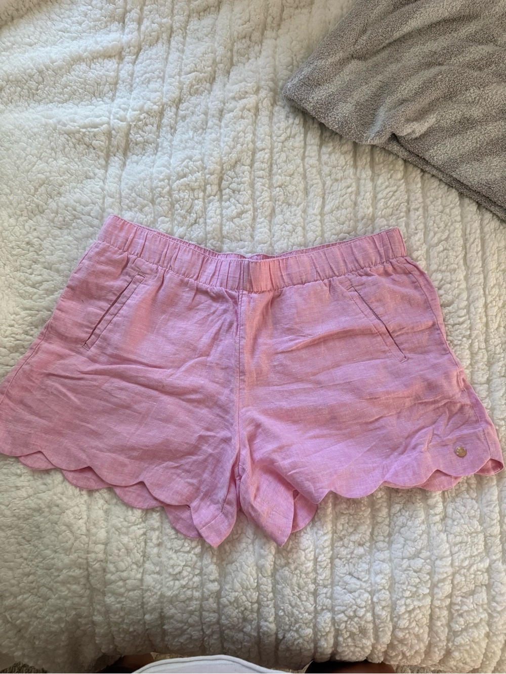 Lilly Pulitzer Pink Scallop Hem Shorts